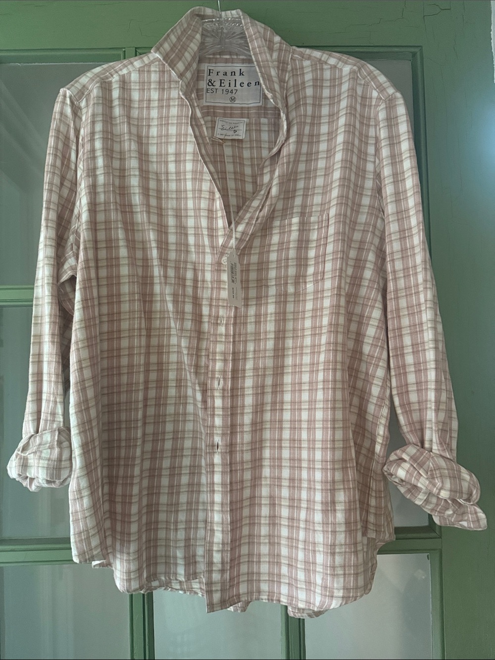 Frank & Eileen Pink Beige and White Plaid Button-Down Shirt Medium